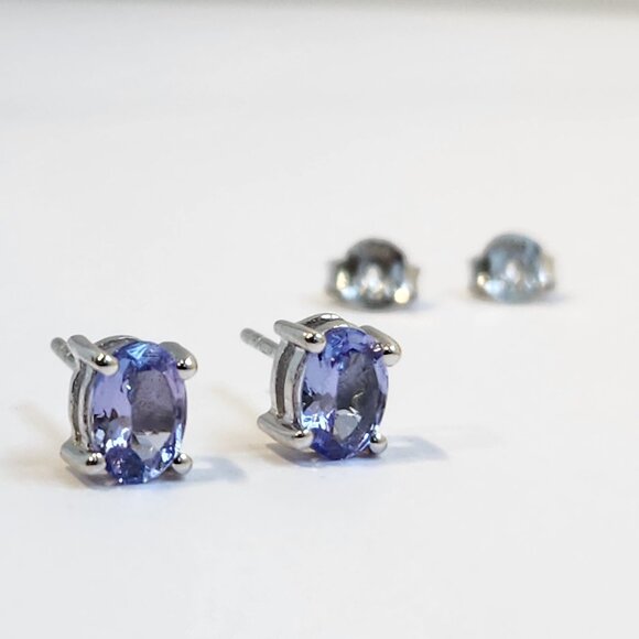 NIB VTG NATURAL Kutamani Tanzanite 925 Stud Earrings - Picture 2 of 14